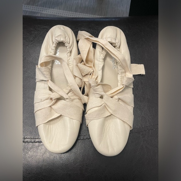 Free People Cece Wrap soft leather Ballet Flats US 8.5 - Picture 2 of 6